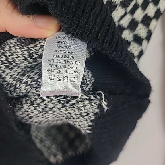 NEW 143 Story by Lineup Woman Big City Nights Checkered Cardigan Button Up Sz S - Picture 4 of 5